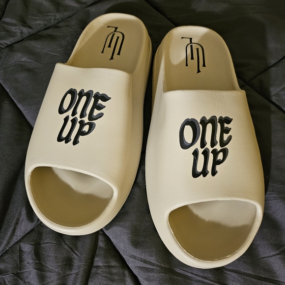 Size 11.5 Brand New One Up Lifestyle slides! - Picture 2 of 5